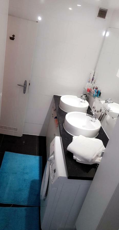 Sehr Schoene Drei Zimmer Deluex Wohnung In Sindelfingen Exteriör bild